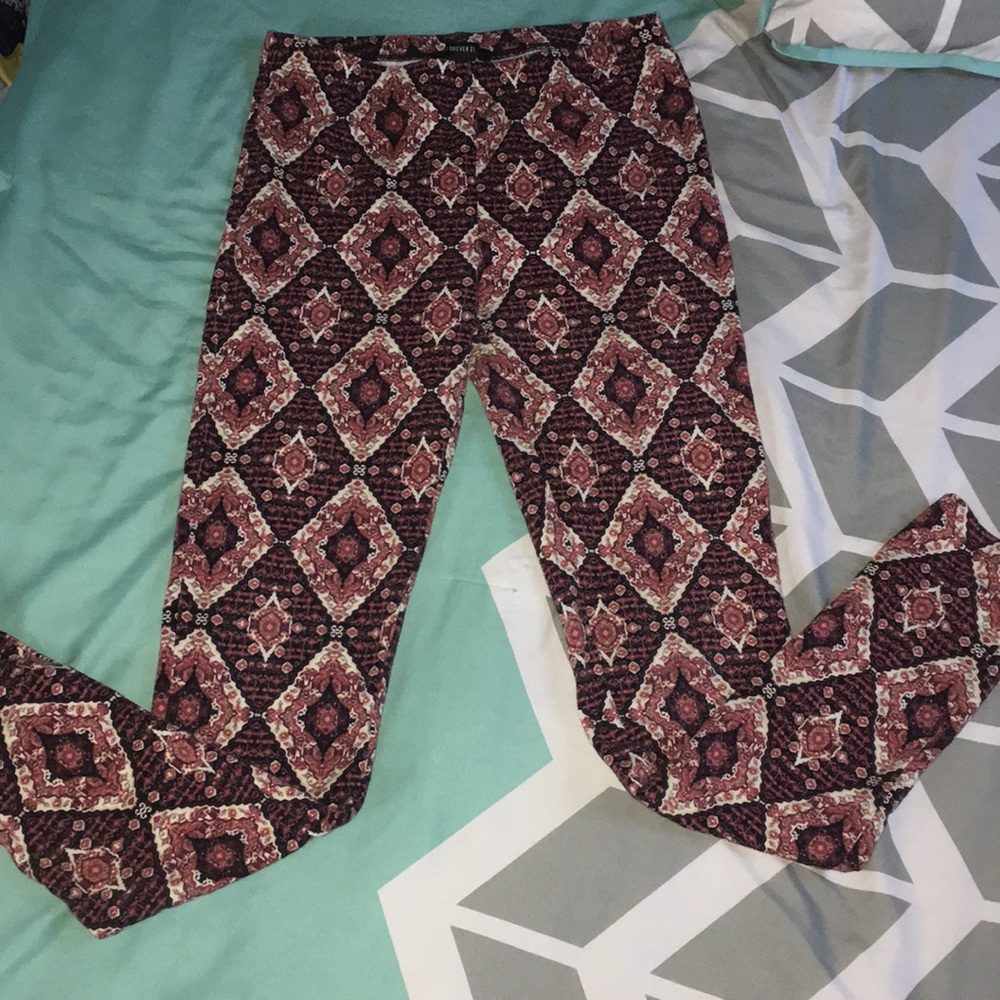 Patterned leggings
